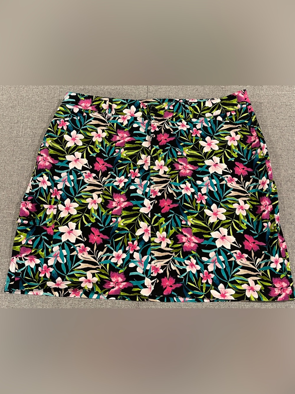 cj banks multi color floral print cargo short size 20W